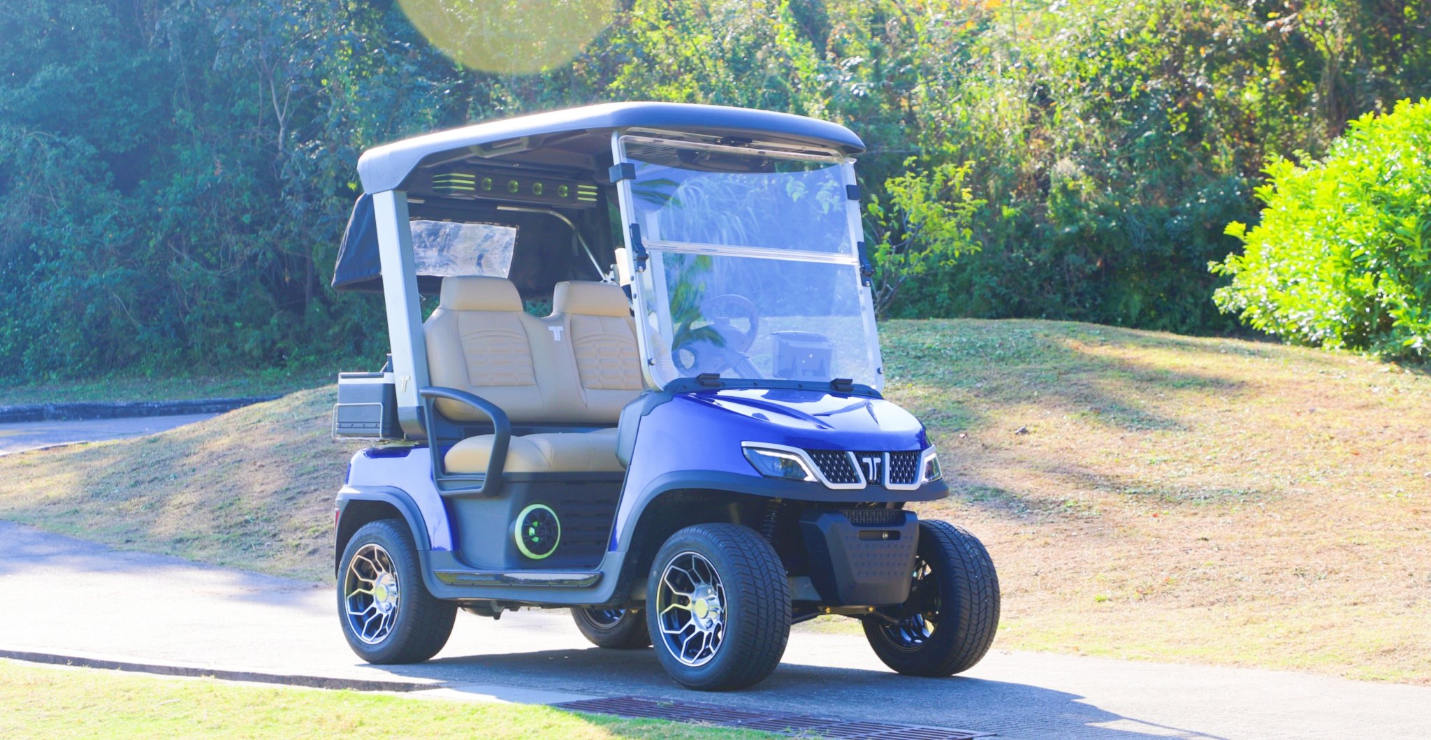 Spirit Plus buggy buggy car driving in resort