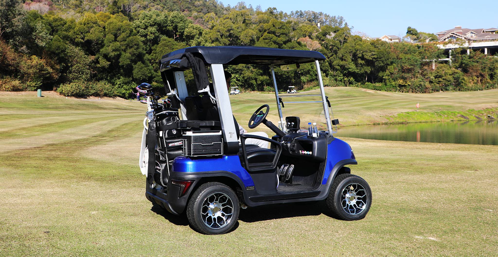 Tara Spirit Plus Driving on Golf Course