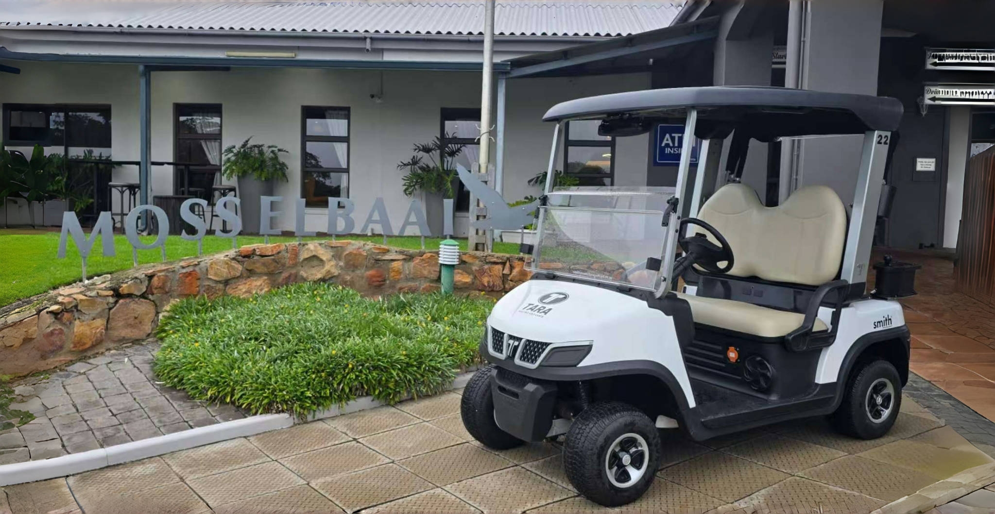 Premium Golf Buggy Tara Spirit Pro for Clubhouse Use