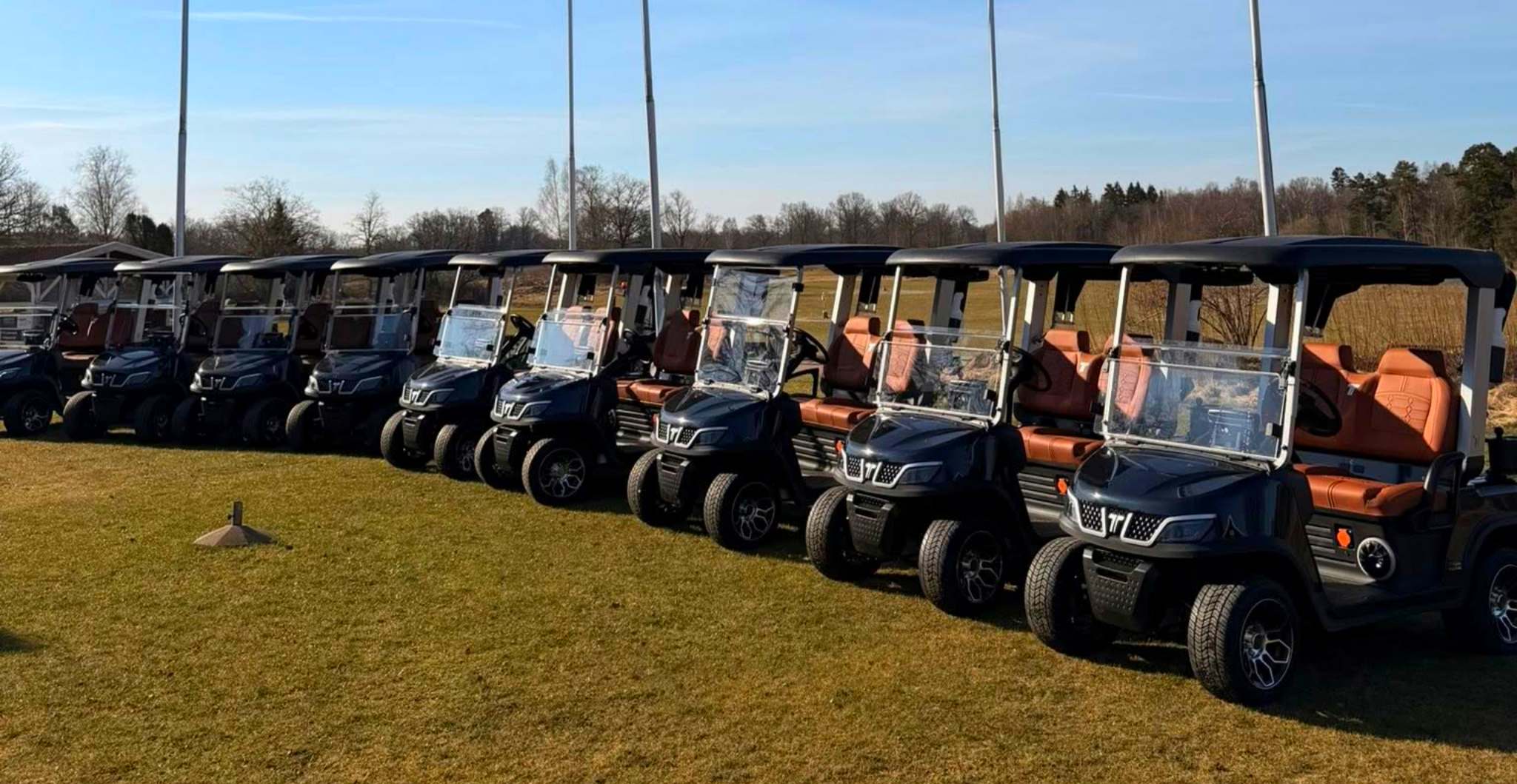 Tara Electric Utility Task Vehicle Fleet on Golf Course with Lithium Battery Technology