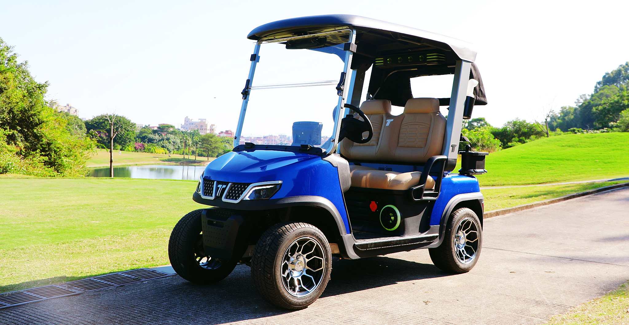 Tara Modern Utility Task Vehicle – Smart Electric Vehicle with Stylish Design